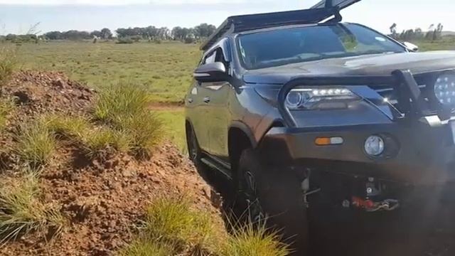 Toyota Fortuner GD6 Shape 4L V6 - Spinekop 2016 смотреть онлайн