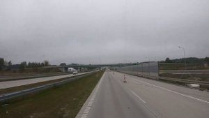 Польша. Брошенные авто на парковке в Польше. Дороги Польши