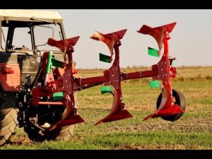 Оборотный плуг POМ 3