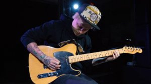 Инструмент говорит сам за себя - Fender American Ultra Telecaster