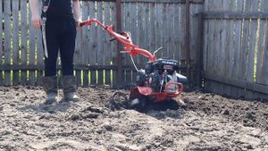 Мотоблок АГАТ с дополнительными фрезами в работе, 6 российских фрез производства Мобил-К