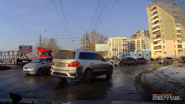 Белый мерс направо с левой смотреть онлайн