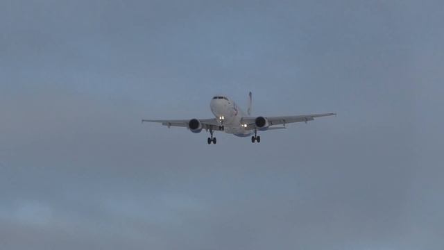 A-320 Уральские Авиалинии Ош-Екатеринбург Посадка в Кольцово Рейс u6-2904 Ural Airlines