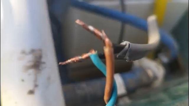 Соединение греющего и питающего кабеля