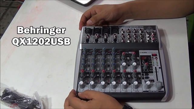 Behringer XENYX QX1202USB Mezcladora con Efectos Tutorial Unboxing HD смотреть онлайн