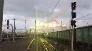 Тепловоз ТЭМ18ДМ 1138 с товарным составом.