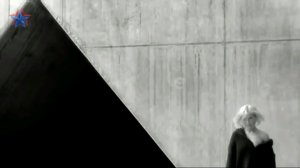 Geri Halliwell - Calling