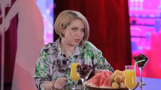 233000 сўмга рол ўйнаган Барчин Ғофурова ўзини ушлаб туролмади! M kokteyl смотреть онлайн