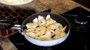 САМЫЙ ПРОСТОЙ ЯБЛОЧНЫЙ ПИРОГ НА СКОВОРОДКЕ
