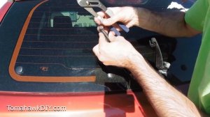 Replace Rear Wiper - Pontiac Vibe & Toyota Matrix