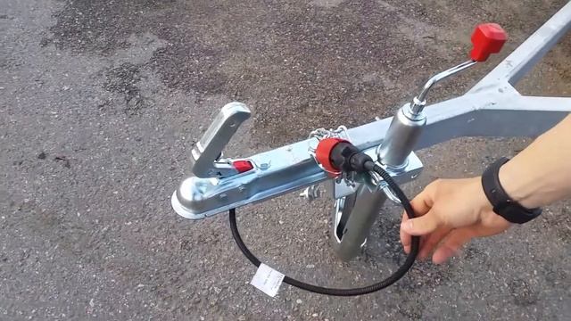 Двухосный легковой прицеп МЗСА 817731.012 - один из лучших в своем классе