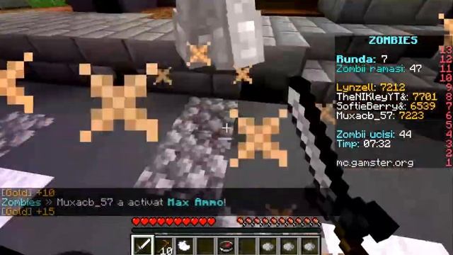 Играю в мини игру Zombies на сервере Михась Майнкрафт смотреть онлайн