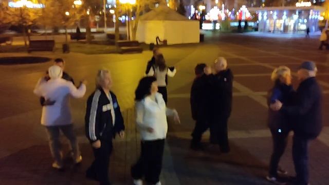 Я брошу мир к твоим ногам 10.11.23. смотреть онлайн