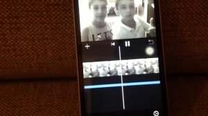 Показываю как соединять видео или фото на iPhone.