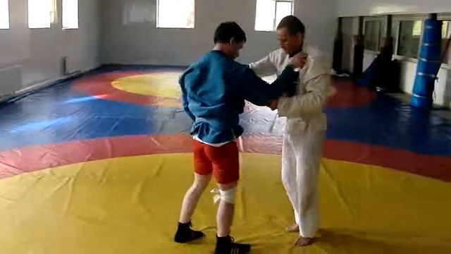 Броски в стойке. Xsun Team смотреть онлайн