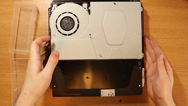 Taking Apart a PS4 Slim with NO Experience смотреть онлайн