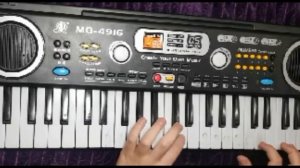 Coffin Dance на детском синтезаторе.