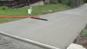 Гладилка по бетону алюминиевая поворотная с длинной ручкой