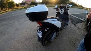Самый быстрый скутер! Aprilia SRV 850