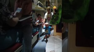 В поезде с годовалым ребенком. Наше первое видео на ютубе ?