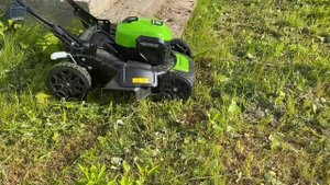 ЛУЧШАЯ ЖЕНСКАЯ ПОКУПКА ПРОШЛОГО ГОДА - Газонокосилка GREENWORKS GD40LM46SP Аккумуляторная Самоходна