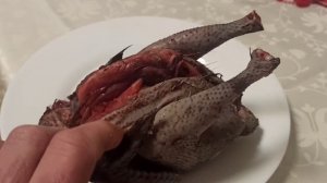 курица Ухейилюй.... с черным мясом... такая уж она все-таки черная??? и как на вкус???