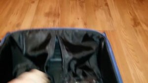 как починить оторванную ручку у чемодана.How to fix a broken suitcase handle.