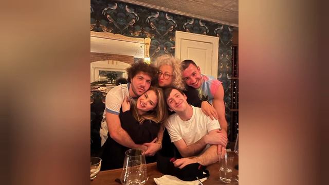 Селена Гомес опубликовала новое фото с Бенни Бланко