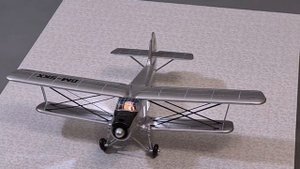 Модель самолёта Ан-2: подсветка салона и электропривод пропеллера
