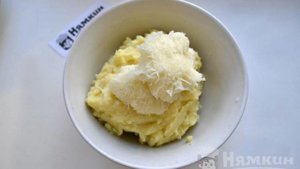 Драники из картофеля и картофельного пюре на сковороде