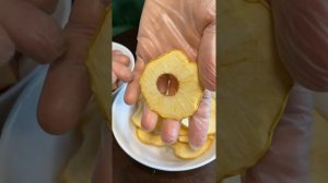 Сравнение яблочные чипсы (фрипсы) из Пятёрочки и моего домашнего производства.