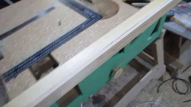 СТАНИНА, ПАРАЛЛЕЛЬНЫЙ УПОР ДЛЯ ЦИРКУЛЯРНОГО СТАНКА ИЗ РУЧНОЙ ДИСКОВОЙ ПИЛЫ СВОИМИ РУКАМИ (0+)