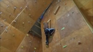 Тренировки на скалодроме