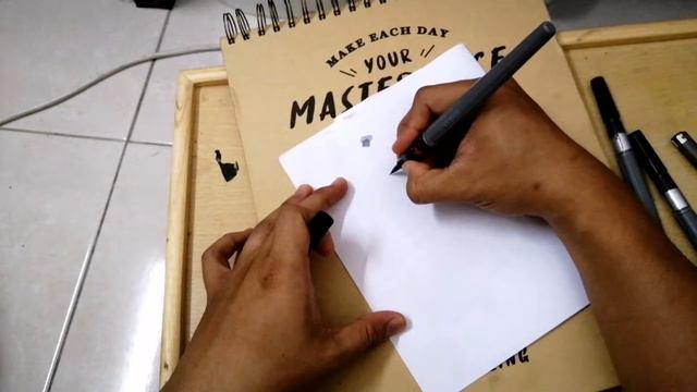 Review & Demo Pentel Art Brush Pen смотреть онлайн