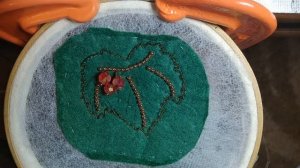 Необыкновенной красоты брошь -Кисть смородины, своими руками. МК  1 часть.