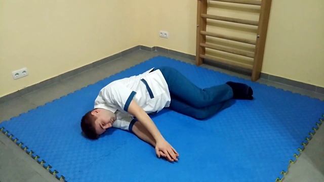 Раскрываем грудную клетку. Улучшаем поворот головы и туловища. смотреть онлайн