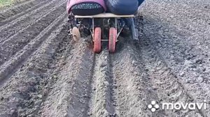 Скаут Т 18, посадка картошки 2х рядной сажалкой.2022г.