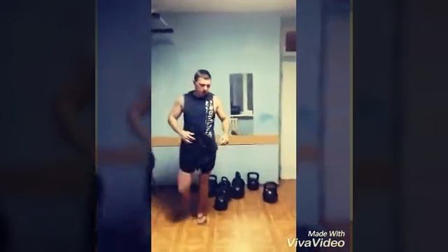 Турник и брусья с блином смотреть онлайн