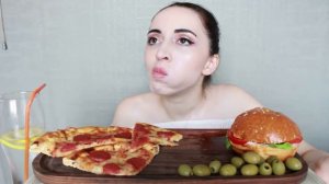 ПИЦЦА, СОЧНЕЙШИЕ БУРГЕРЫ / MUKBANG asmr / Ayka Emilly