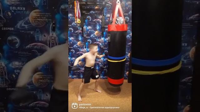 #тренировка#россия#спорт#ярославль#кудо#кикбоксинг#на_спорте#зима#зож#удары#бокс#новый_год смотреть онлайн