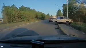 САМЫЕ УМНЫЕ НА ДОРОГЕ, КАРМА __АВАРИИ__ДТП.mp4