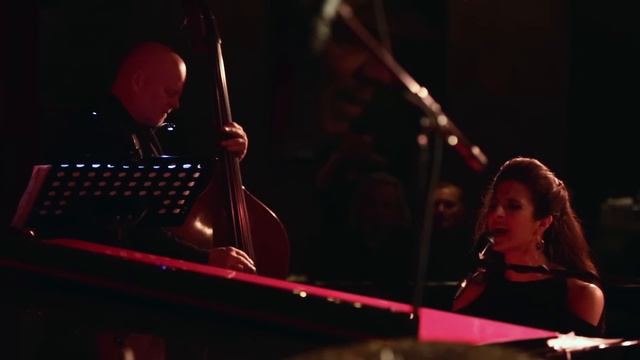 Laila Biali - Let's Dance (David Bowie), live at Jazz Bistro смотреть онлайн