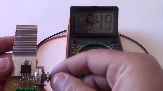 регулятор на LM317