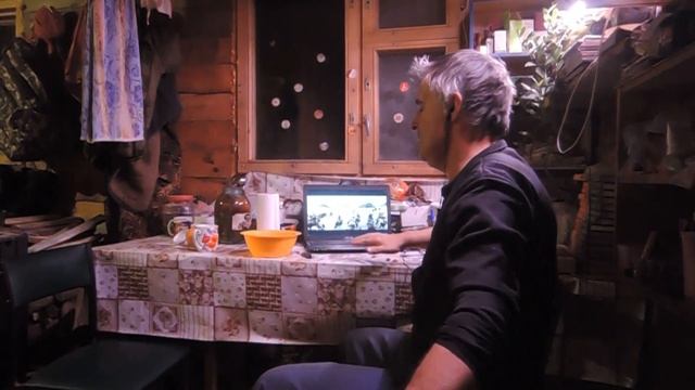 Муж на даче слушает музыку смотреть онлайн