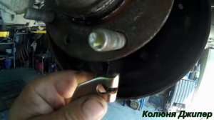 Как поменять задние тормозные колодки на Хендай Элантра.