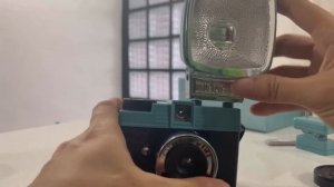 Diana Mini + flash Unboxing video #Lomography