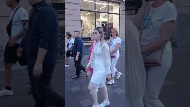 Невский проспект. Салон Татьяны Пафеновой. Санкт-петербург. Музыка: DiscoverМузыкант: @iksonmusic смотреть онлайн