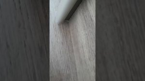 Отделка балкона ламинированными панелями Дуб Платиновый, ламинат Лрофт Керама