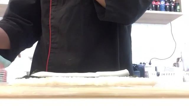 Как катать ( сделать ) ролы ( суши ) смотреть онлайн