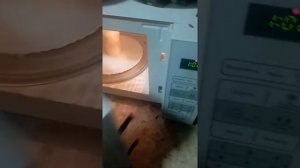 как быстро разморозить мороженное/// 1 способ!!!!